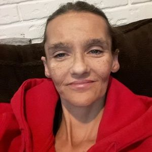 Meet your Posher, Angi